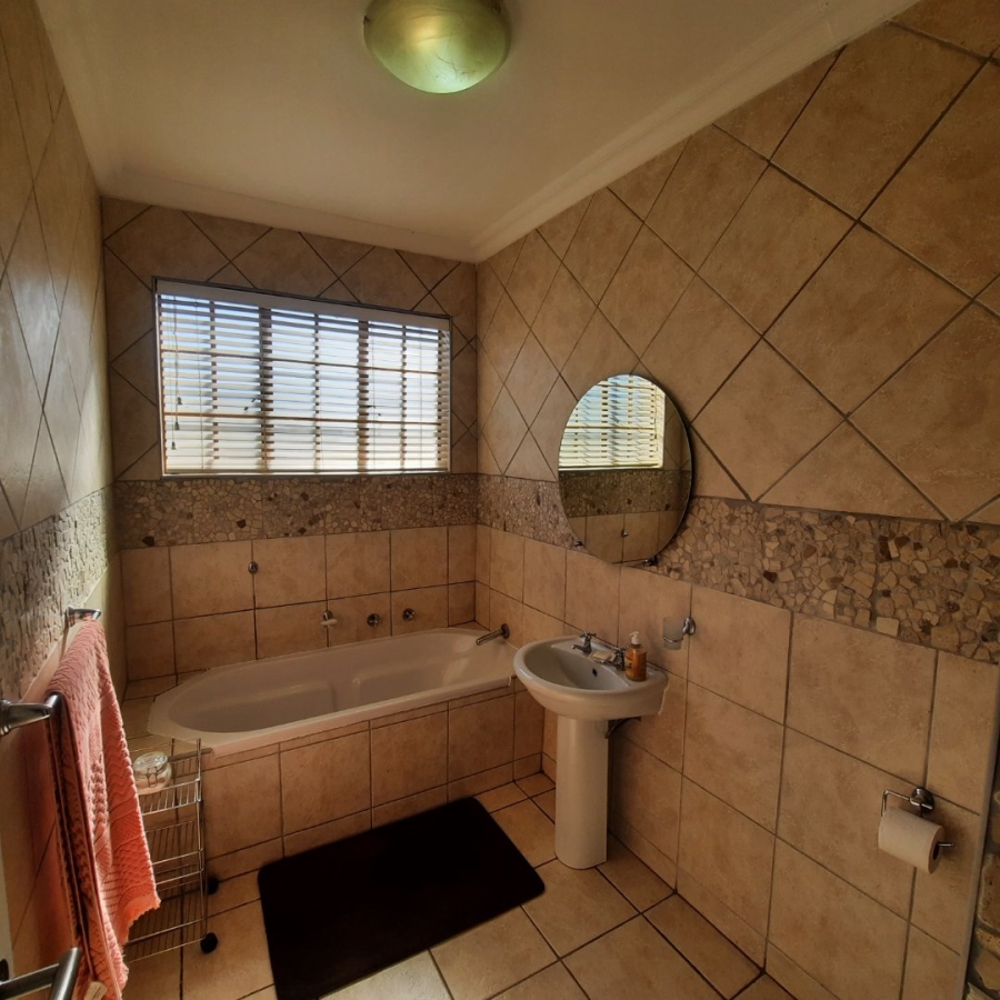 3 Bedroom Property for Sale in Estoire Free State